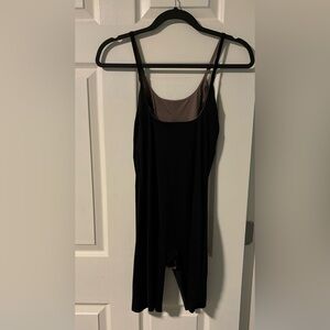 {Spanx} Two-Timing Open-Bust Mid-Thigh Bodysuit Very Black/Mineral Taupe Size M